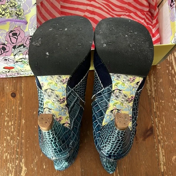 Irregular Choice Miaow Booties - Picture 9 of 13